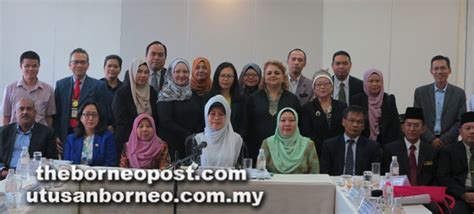 Kemudian anda perlu dapatkan pengesahan daripada ketua kampung untuk borang kebenaran kahwin dan dokumen yang diperlukan. Perluas pemberitahuan permohonan kahwin bukan Islam ...