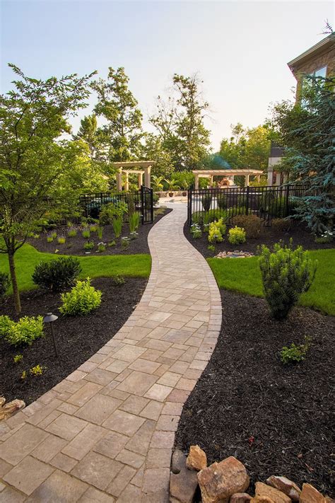 Awesome 37 Cool Paver Patio Pattern Ideas For Your Garden