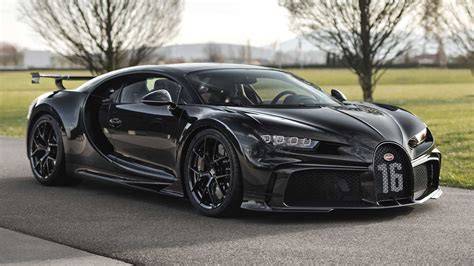 Bugatti Assembles 300th Chiron This Menacingly Black Pur Sport