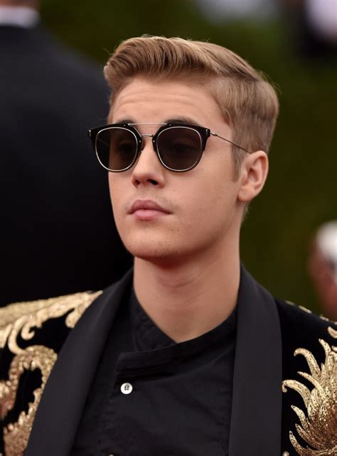 Justin Bieber S Spunky Collection Of Sunglasses Iwmbuzz