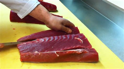 How To Cut Tuna For Sushi Sashimi Youtube