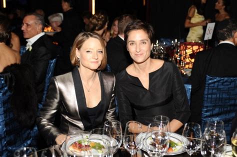 You Guys Jodie Foster Is Married Love Inc Maglove Inc