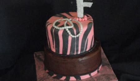 Black And Red Wedding Theme Round Three Tier Cake With Chocolate