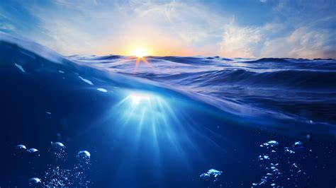 1920x1080 Under Water Rays Sunset Bubbles Ocean Sun Coolwallpapers Me