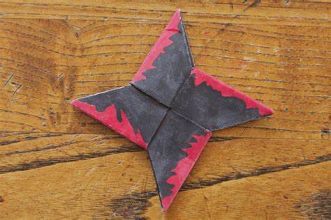 How To Make A Paper Ninja Throwing Star Shoutingforha