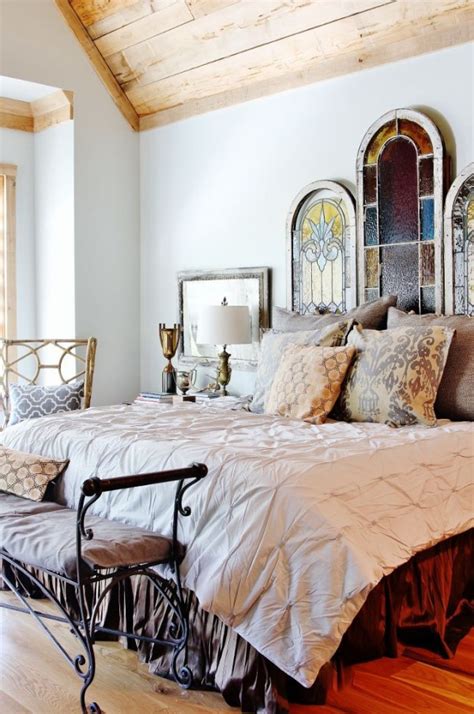 In either case, you can now use this infrequent chance to see a very large variety of stained glass panels. 25 Stained Glass Ideas For Indoor And Outdoor Home Decor ...