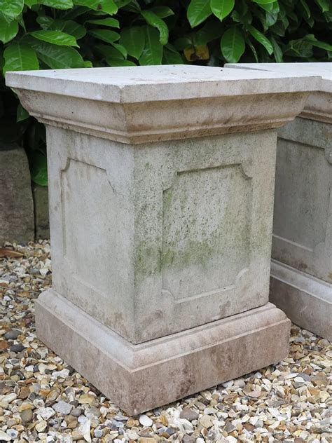 Pair Of Garden Cast Stone Elizabethan Plinths Pedestal
