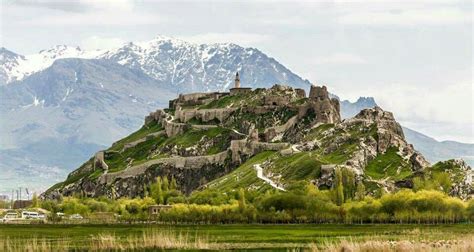 Pin By Angela Smith On Nature Scenes Of Kurdistan Castle Natural