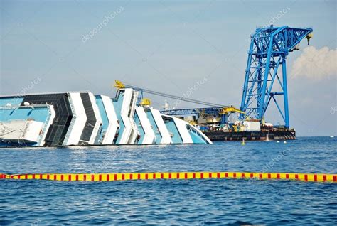 Shipwreck — Stock Photo © Bianciardi 12333530