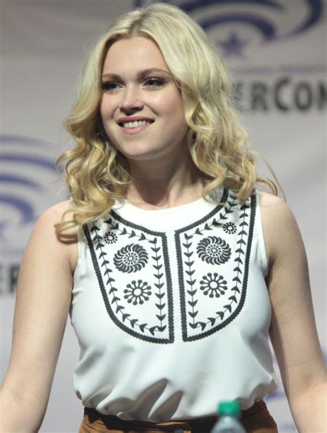 pictures of eliza taylor