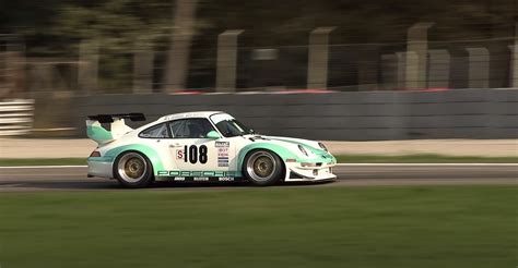 Action Packed Track Footage Shows Why The Porsche 993 GT2 Is The King