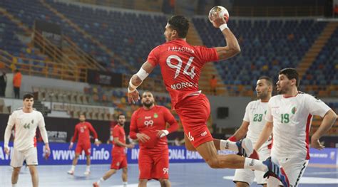 وتابع مودي سعيد بتواجدي وسط كتيبة عظيمة من نجوم كرة اليد في مصر وإفريقيا مثل أحمد الأحمر وهتلر ويحيى الدرع وسيف الدرع وحسن قداح وعلي هشام وغيرهم. أسود كرة اليد في مواجهة صعبة أمام البرتغال في بطولة العالم ...