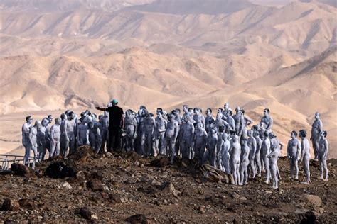 Spencer Tunick Lensman Heads To Dead Sea For Mass Nude Shoot