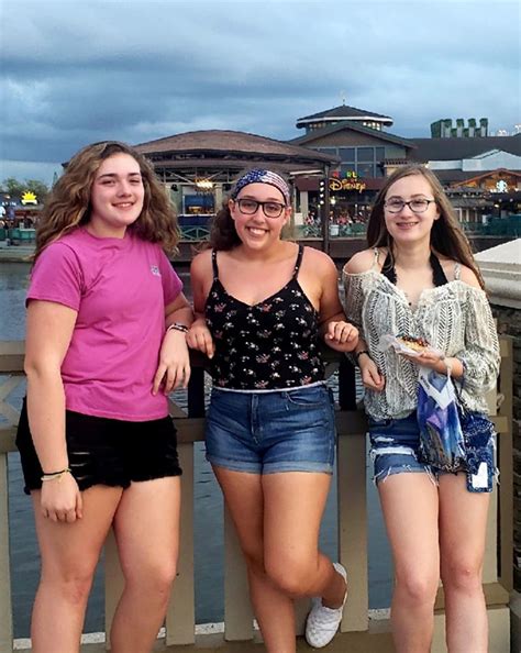 Rome Teens Spreading Positivity Through Cards for Nursing Home