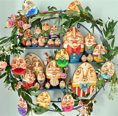 Humpty Dumpty Alice In Wonderland Nesting Egg Dolls Set Of 3 Etsy