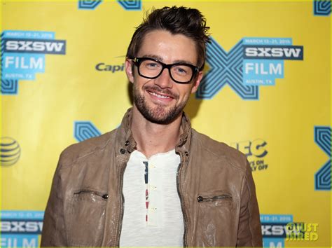 Rose Mciver And Robert Buckley Join Izombie Co Stars At Sxsw Series