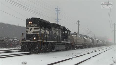Norfolk Southern Switching In The Snow Plus Amtrak Meet Youtube