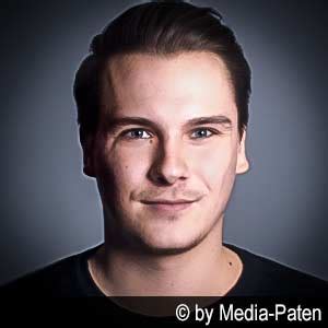 Maybe you would like to learn more about one of these? Amadeus Strobl Sprecher | Kontakt | Booking | Sprachproben