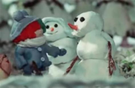 Don't cry, snowman, not in front of me jangan menangis, manusia salju, jangan menangis di hadapanku who'll catch your tears if you can't catch me. Chord dan Lirik Lagu Snowman Sia, Trending YouTube Gegara Dinyanyikan Arsy - MataMata.com