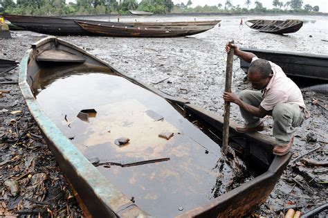 how nigeria s buhari can clean up ogoniland s oil spills