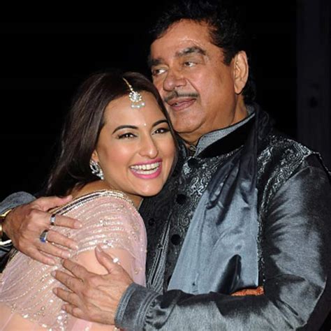 Sonakshi Sinha Doesnt Want To Know Everything About Her Father Shatrughan Sinha Bollywood