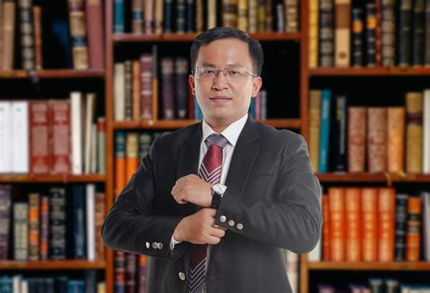 Nhưng hoàn toàn có thể đun nóng pha trà sau đó đặt vào tủ lạnh, ta sẽ có được nước trà lạnh. ― nguyễn hoàng đức. Chân dung Luật sư Nguyễn Đức Hoàng - Tận tâm vì khách hàng ...