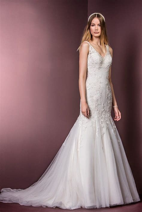 Sie sind noch auf der suche nach dem perfekten brautkleid? Ellis Bridals - Brautmoden, Brautkleider, Hochzeitskleider ...