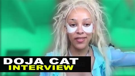 Doja Cat Explains How Her Teeth Fell Out Planet Her Reveals Celebrity