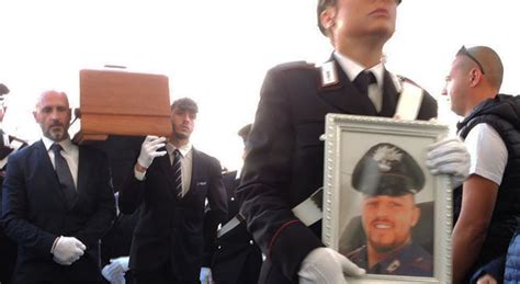 Ariccia Folla Al Funerale Del Carabiniere Morto A 36 Anni Foto