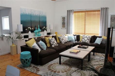 Tile flooring ideas for living rooms. Johnathan wasn't afraid of using color - three Aquamarine ...