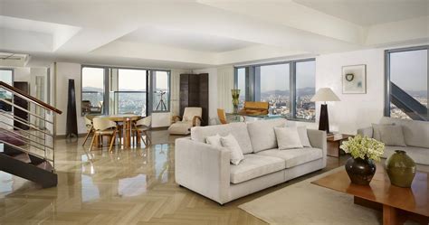 A Look at London's Most Luxurious Apartments | The House ... This exclusive studio is located in the area of besiktas set on the bosphorus and looks over a beautiful park.