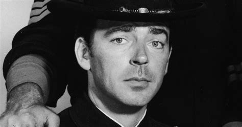 Goodnight Captain Ken Berry Star Of Sitcom F Troop Has Died At