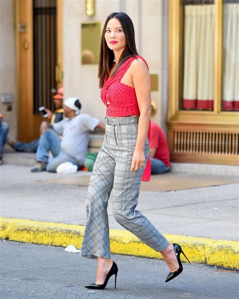 Olivia Munn Style And Fashion New York City 05242018 • Celebmafia