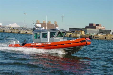 25 Foot Defender Class Boat