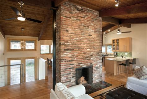 We did not find results for: Fireplace at the center - Contemporary - Living Room - DC ...