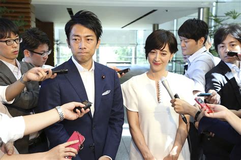 晚報：日揆大幅改組內閣，新生代小泉進次郎首次入閣引人矚目｜即時｜端傳媒 Initium Media Free Download Nude