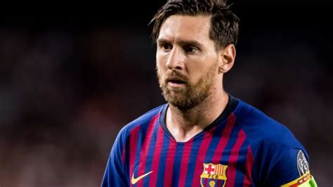 report lionel messi tells barcelona that he wants to leave the club balls ie