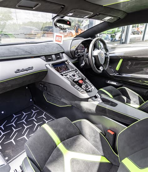 Lamborghini Aventador Svj Green Oasis Limo