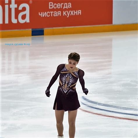 Magia Gelada Patinagem Artística Alena Kostornaya Na Final Da Taça