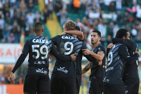 Figueirense live score (and video online live stream*), team roster with season schedule and results. Botafogo x Figueirense: Sem Rafael Moura, veja a provável ...