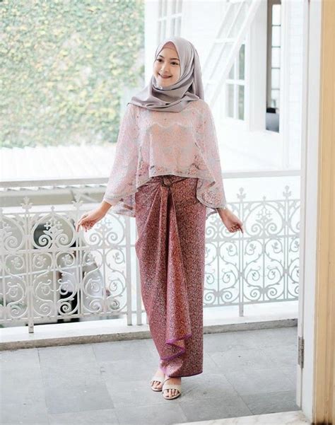 35 Ide Outfit Pendamping Wisuda Hijab Jalen Blogs
