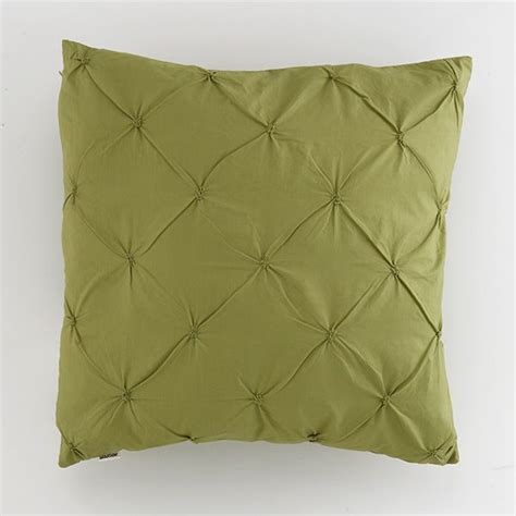 Injecting personal touches into your home is easy when you shop our selection of stylish decor. Cushion - Bouclair Home | Bouclair home, Home decor store ...