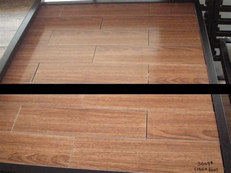 Ceramic Tile That Looks Like Hard Wood Floor Flooring