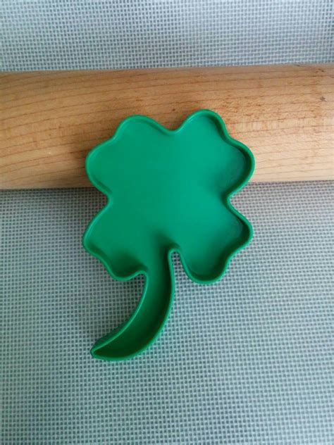 Learn all about the traditional christmas cookies from european countries including bulgaria, croatia, czech republic, hungary, lithuania, poland, romania, and serbia. Christmas Cookie Cutters Ireland / Christmas Sweater and ...
