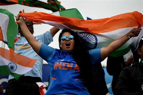 In Pictures Cricket Brings Together Pakistani Indian Fans Across