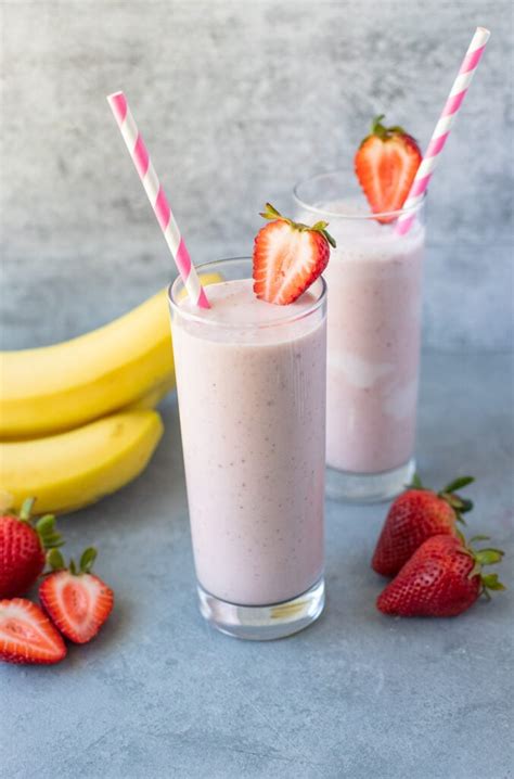 Best Strawberry Banana Smoothie Recipe The Clean Eating Couple