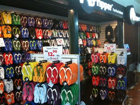 The surrounding commercial area is known as ampang point. Malaysia slipper brand!: fipper 1st outlet, Sungei Wang ...