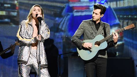 Watch Saturday Night Live Highlight Mark Ronson And Miley Cyrus