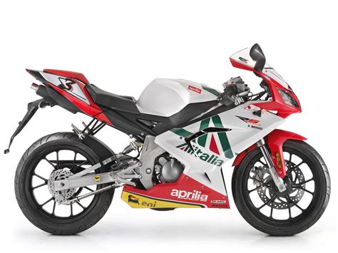 View the list of the most popular motorcycles, based on the sales data and customer's feedback | zigwheels. Aprilia RS 50 Top Speed