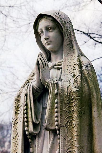 Pin By Francisco Velasco On Católico Virgin Mary Statue Mary Statue Blessed Mother